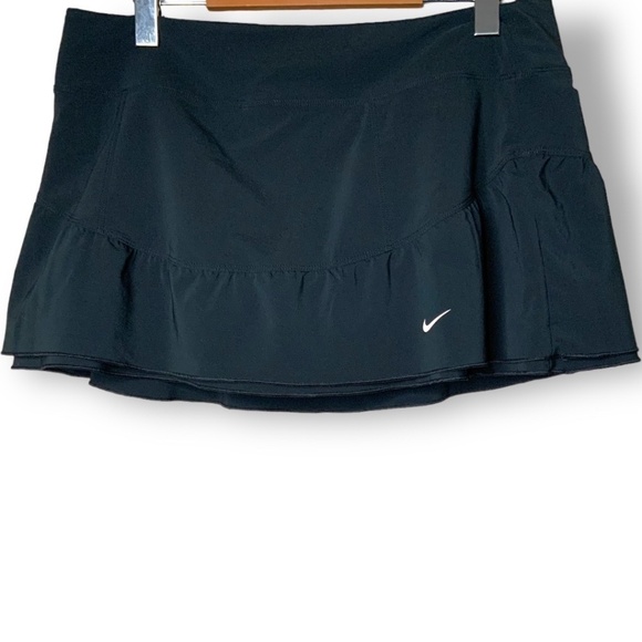 NIKE Dri-Fit Short Black Ruffle Hem Skort US Sz L - Picture 1 of 9